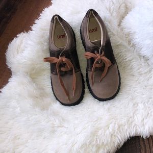 Umi boys shoe